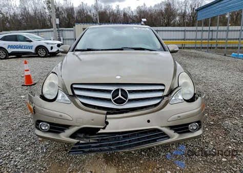 2008 Mercedes-Benz R 350 z USA, uszkodzony, nr VIN 4JGCB56E38A076028